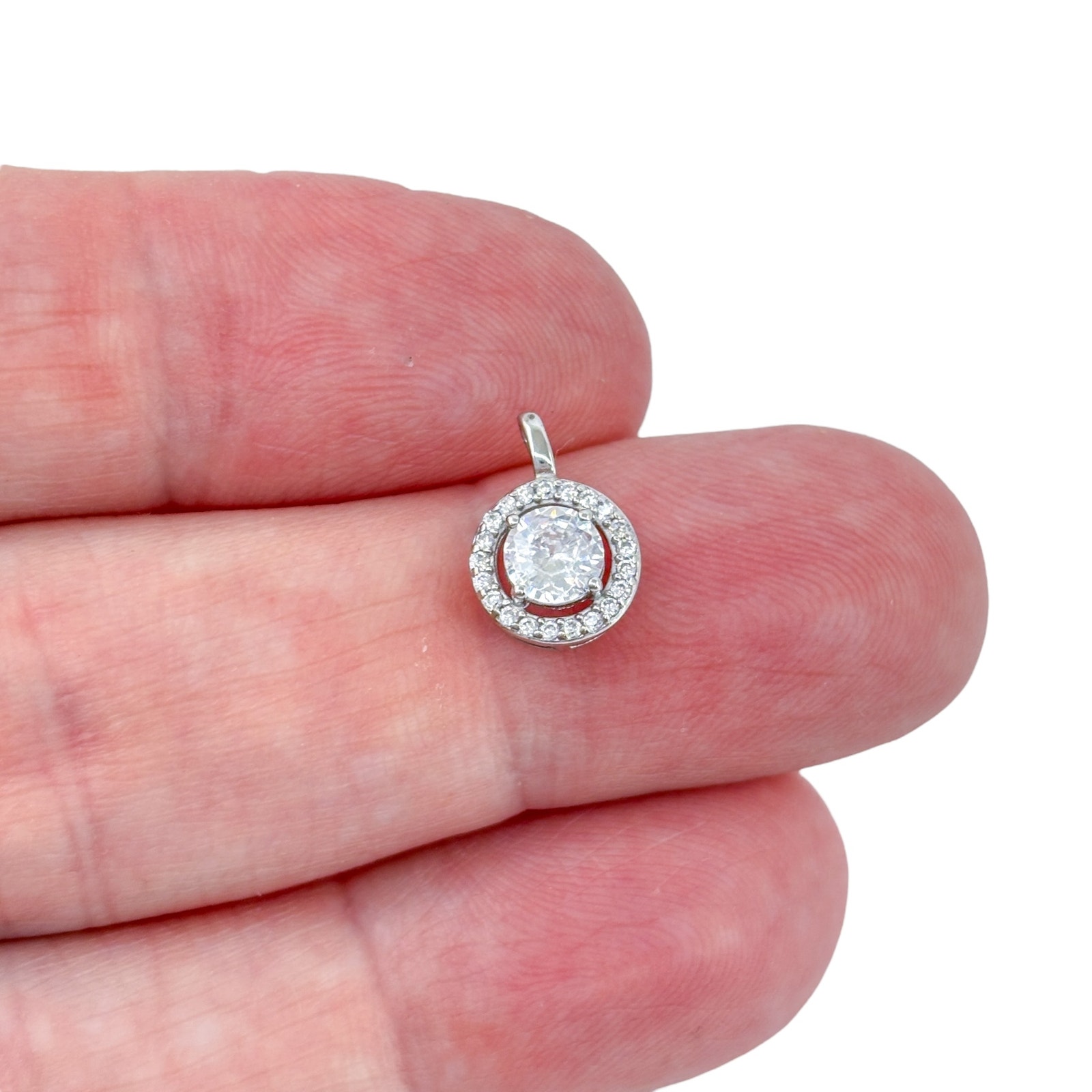 Round Halo Cubic Zirconia Pendant Sterling Silver 925 Sparkling Charm 34$